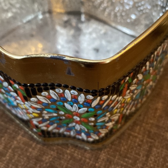 Vintage Tin HORPER'S TOFFEE
CANDY MADE IN ENGLAND  4 3/4" X 2 7/8”X 4 1/4” - Picture 15 of 16